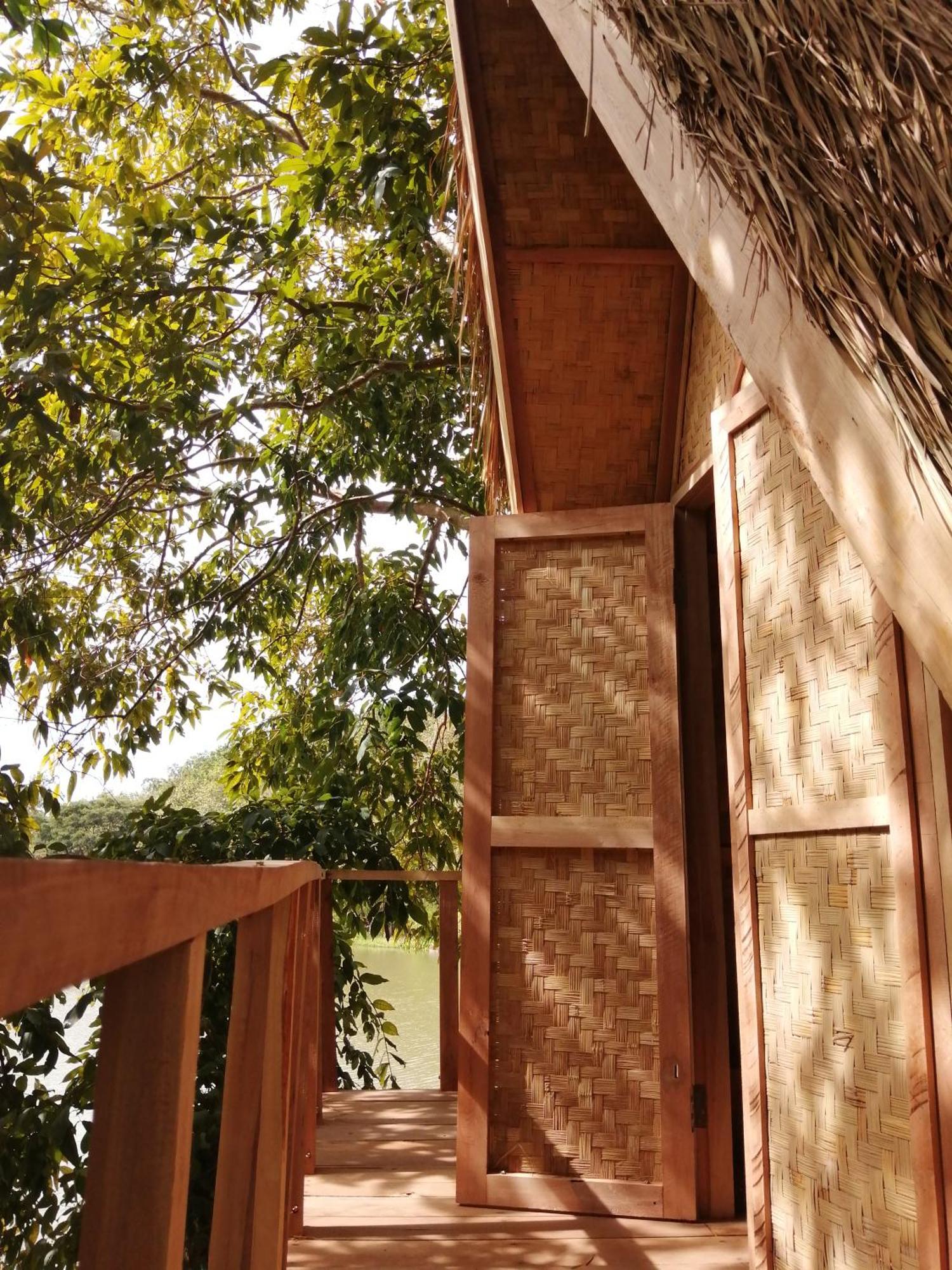 Fandee Island Treehouses & Ziplines - Tad Lo, Bolaven Loop Pakse Ban Kiangtat Værelse billede