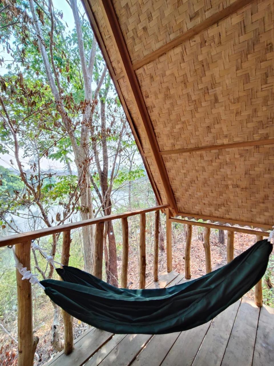 Fandee Island Treehouses & Ziplines - Tad Lo, Bolaven Loop Pakse Ban Kiangtat Eksteriør billede